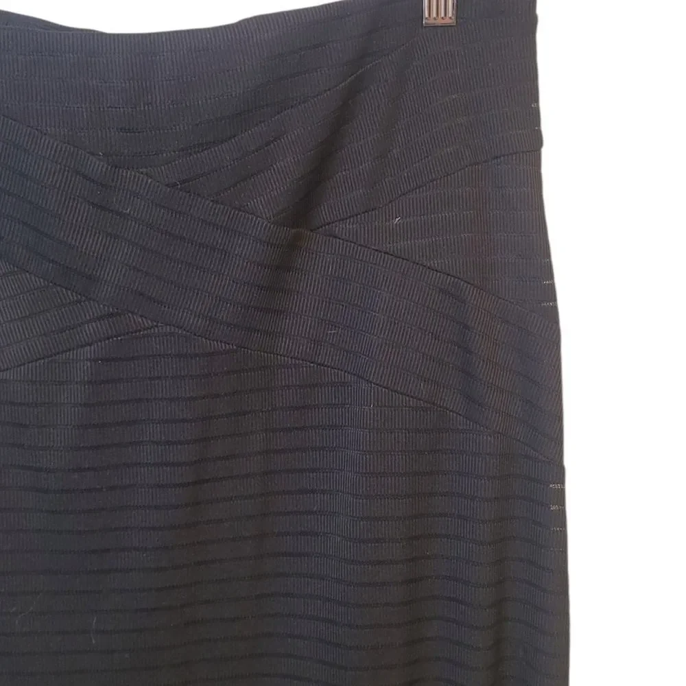 Eci Women's Black Ribbed Maxi Skirt Size L